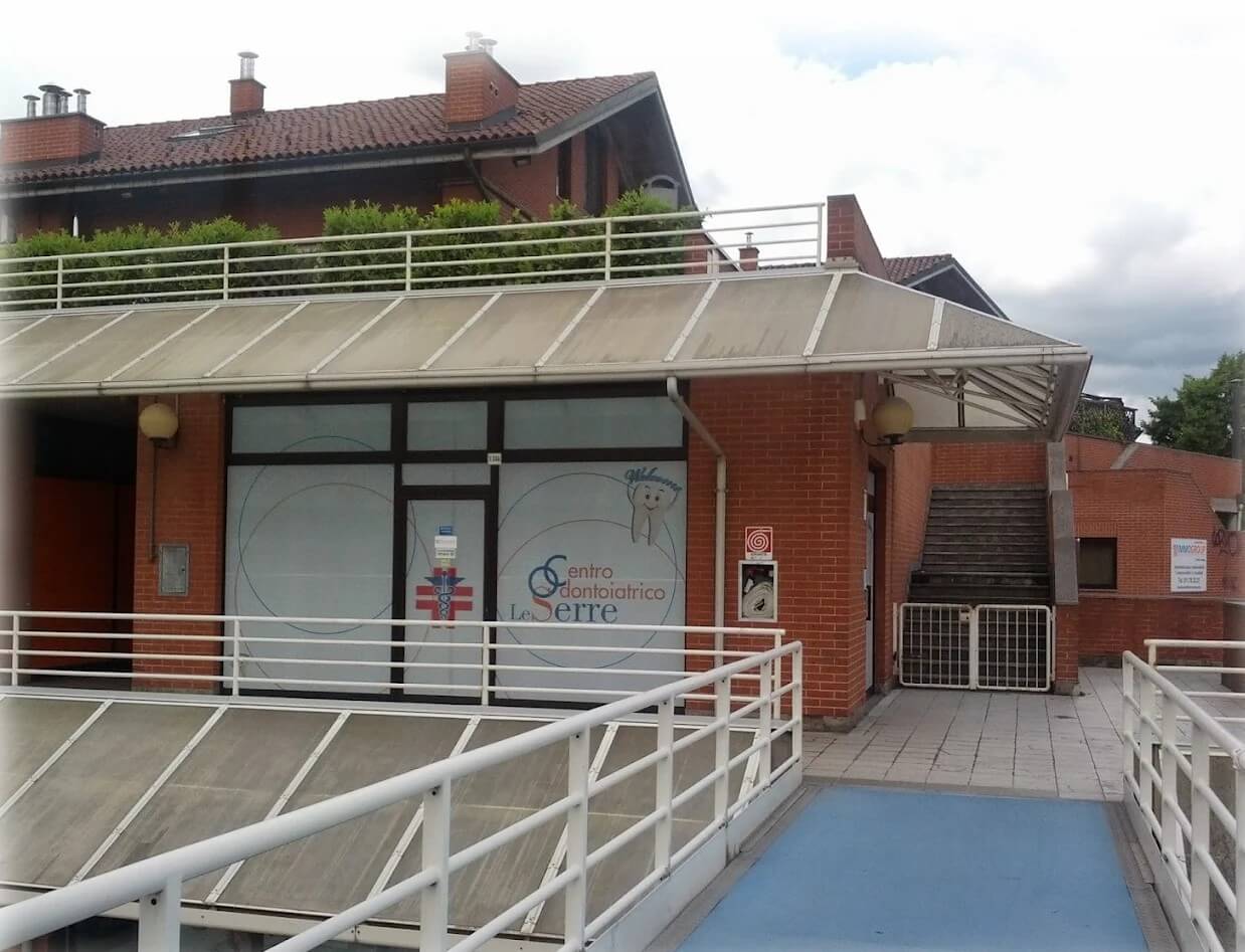 Esterno 2